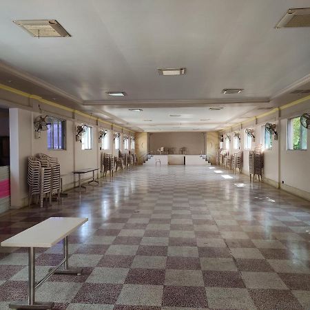 Sibi Lodge Coimbatore Bagian luar foto
