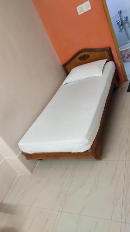 Sibi Lodge Coimbatore Bagian luar foto