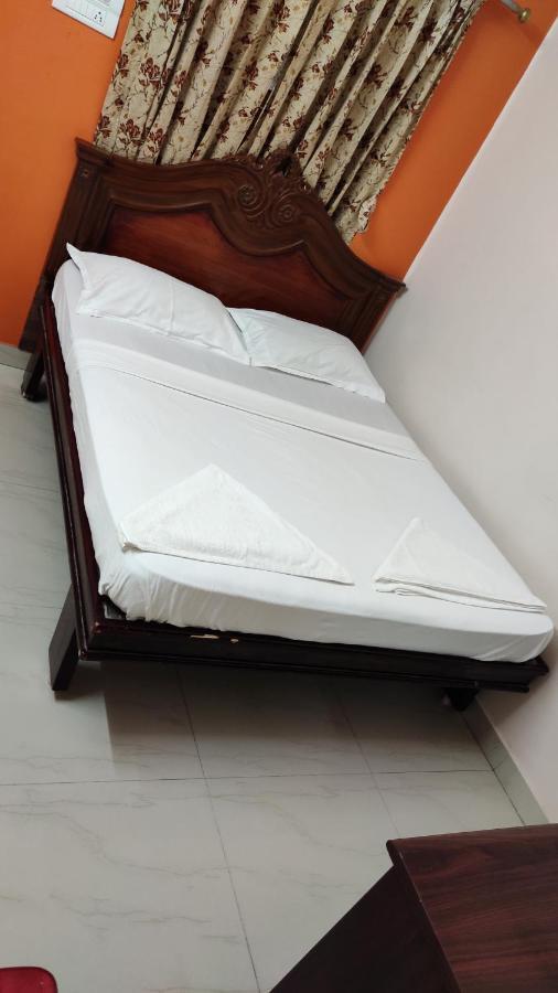Sibi Lodge Coimbatore Bagian luar foto