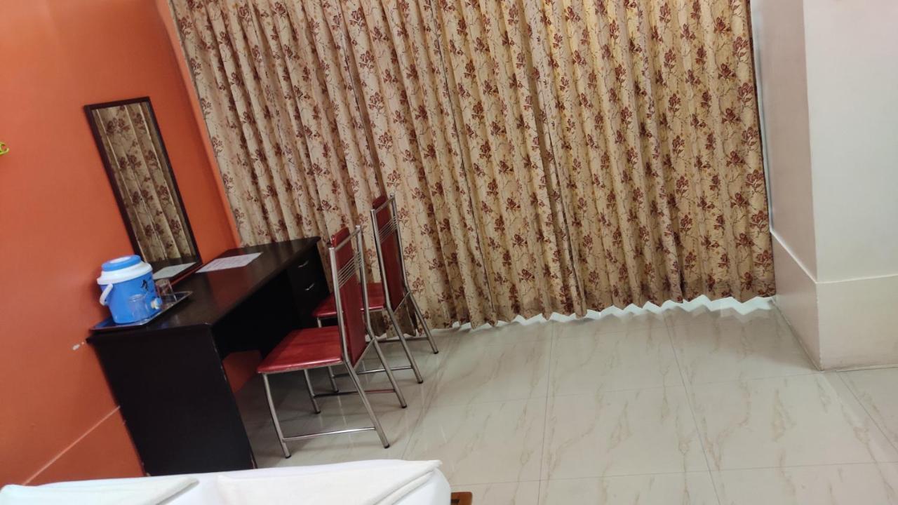 Sibi Lodge Coimbatore Bagian luar foto