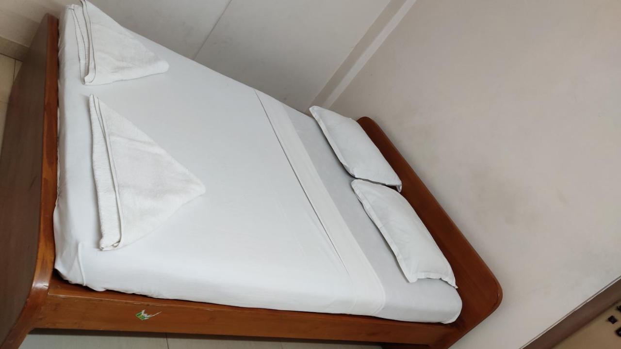 Sibi Lodge Coimbatore Bagian luar foto