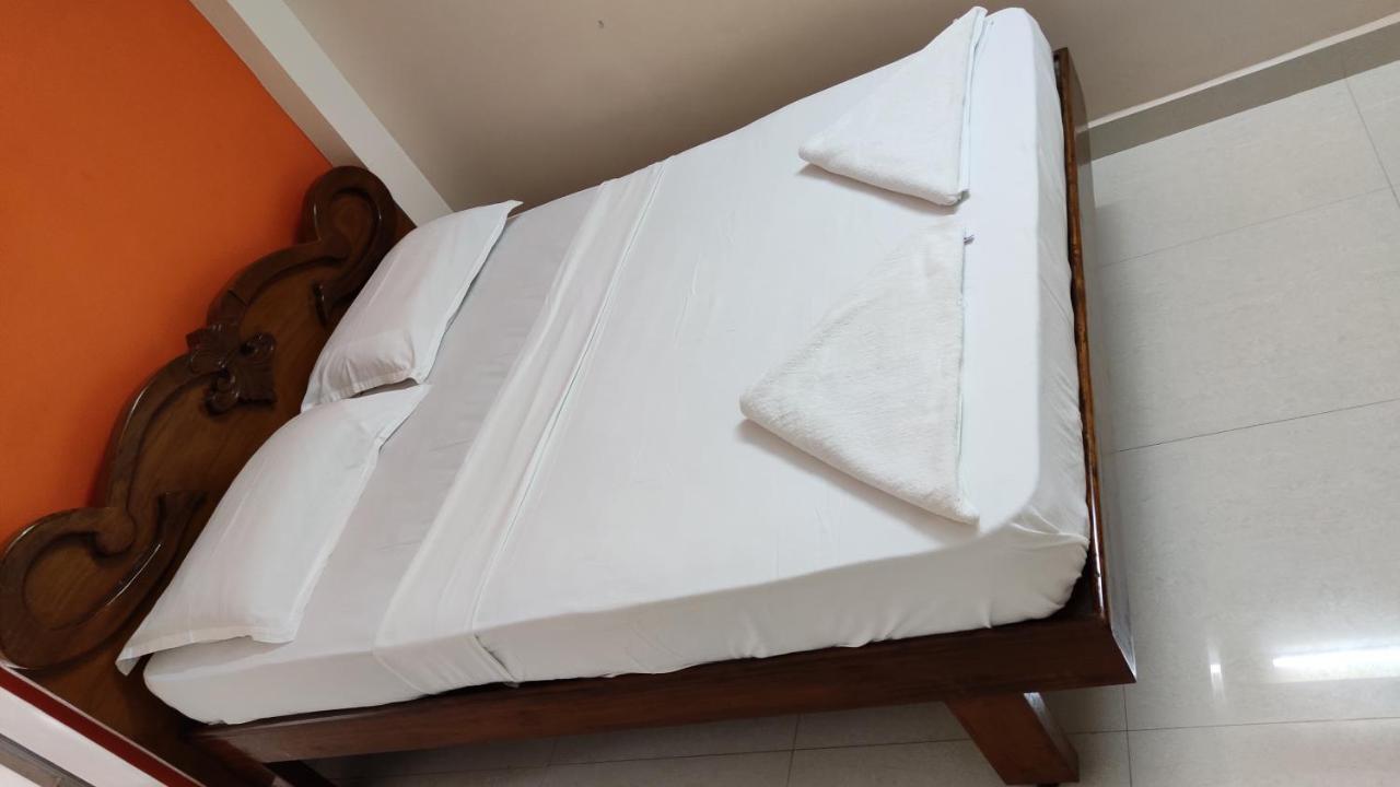 Sibi Lodge Coimbatore Bagian luar foto