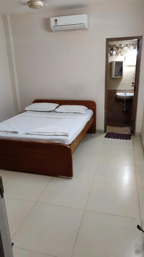 Sibi Lodge Coimbatore Bagian luar foto