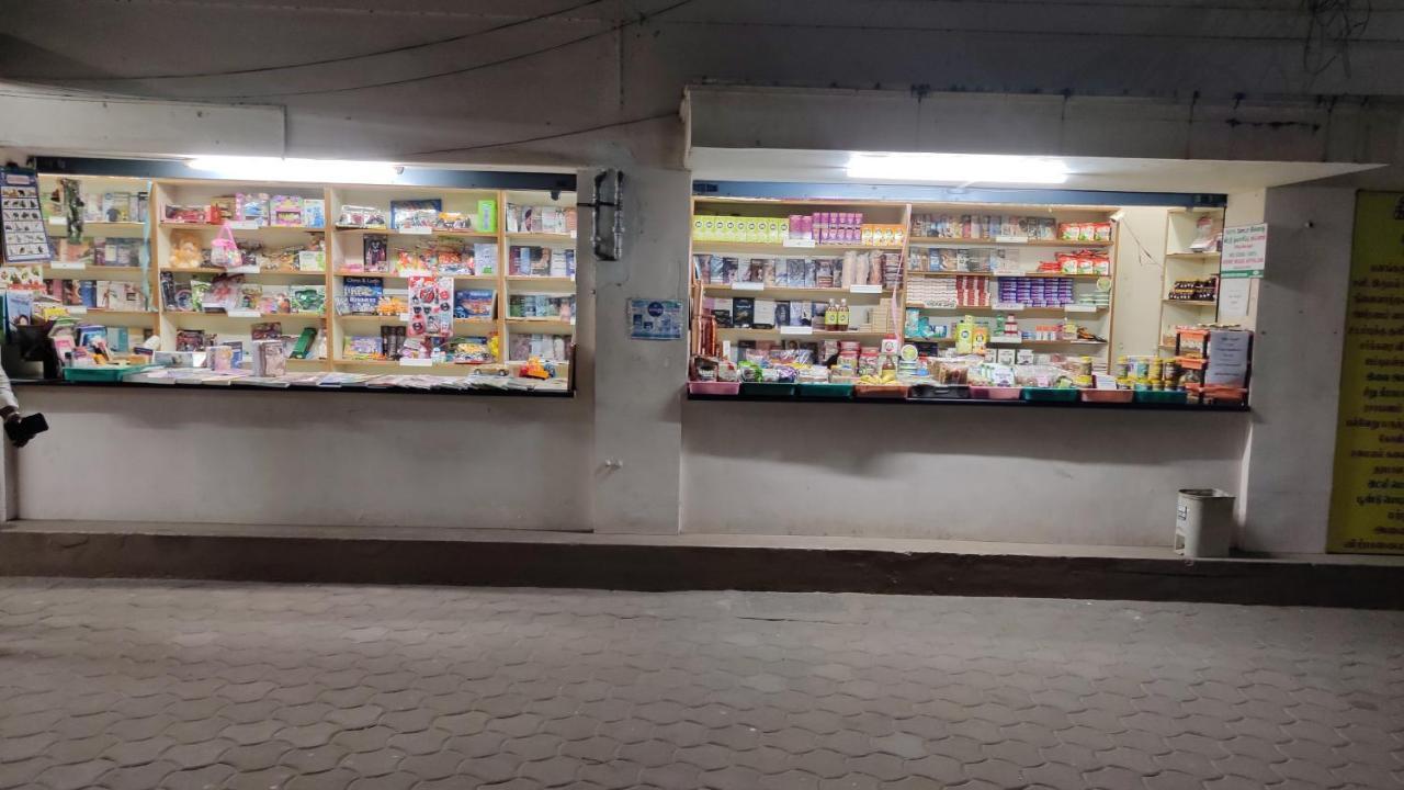 Sibi Lodge Coimbatore Bagian luar foto